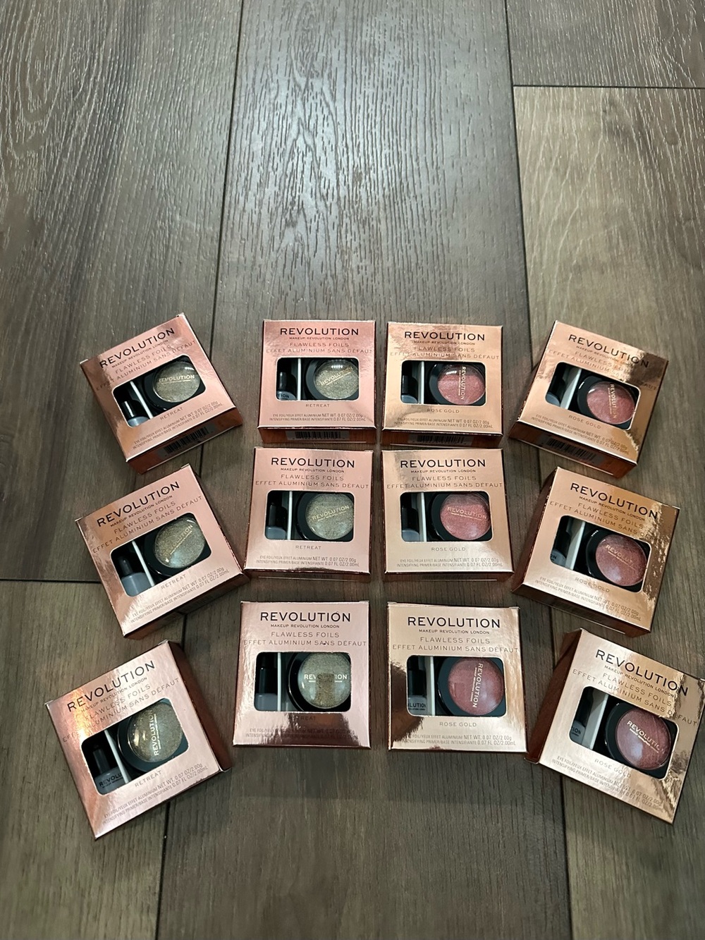 Revolution Flawless Foils Single Eyeshadow – Rose Gold Shimmer & Retreat (12)